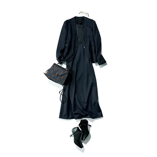 セレモニーやフォーマルな場にはショールカラー風ジャケットを