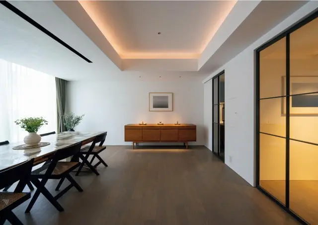 アートと心地よく暮らす家