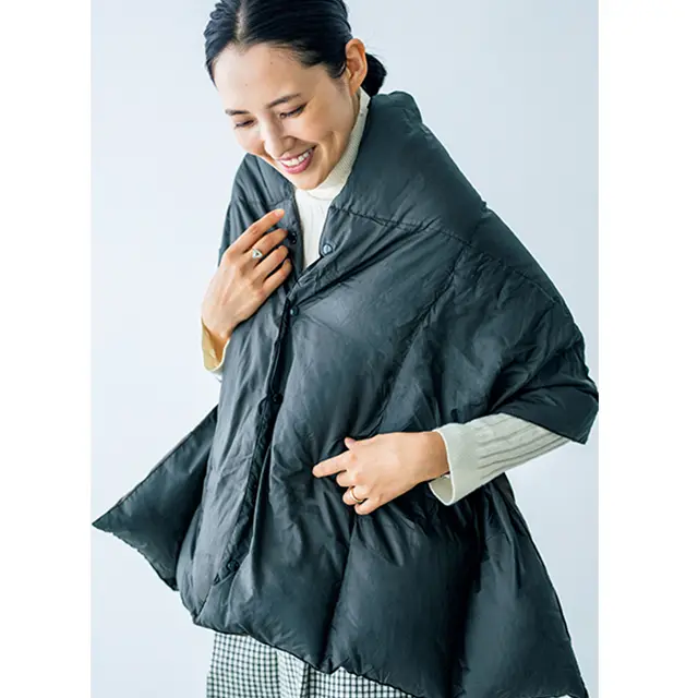 3.コンパクトになる ダウンストールは色違いも購入！