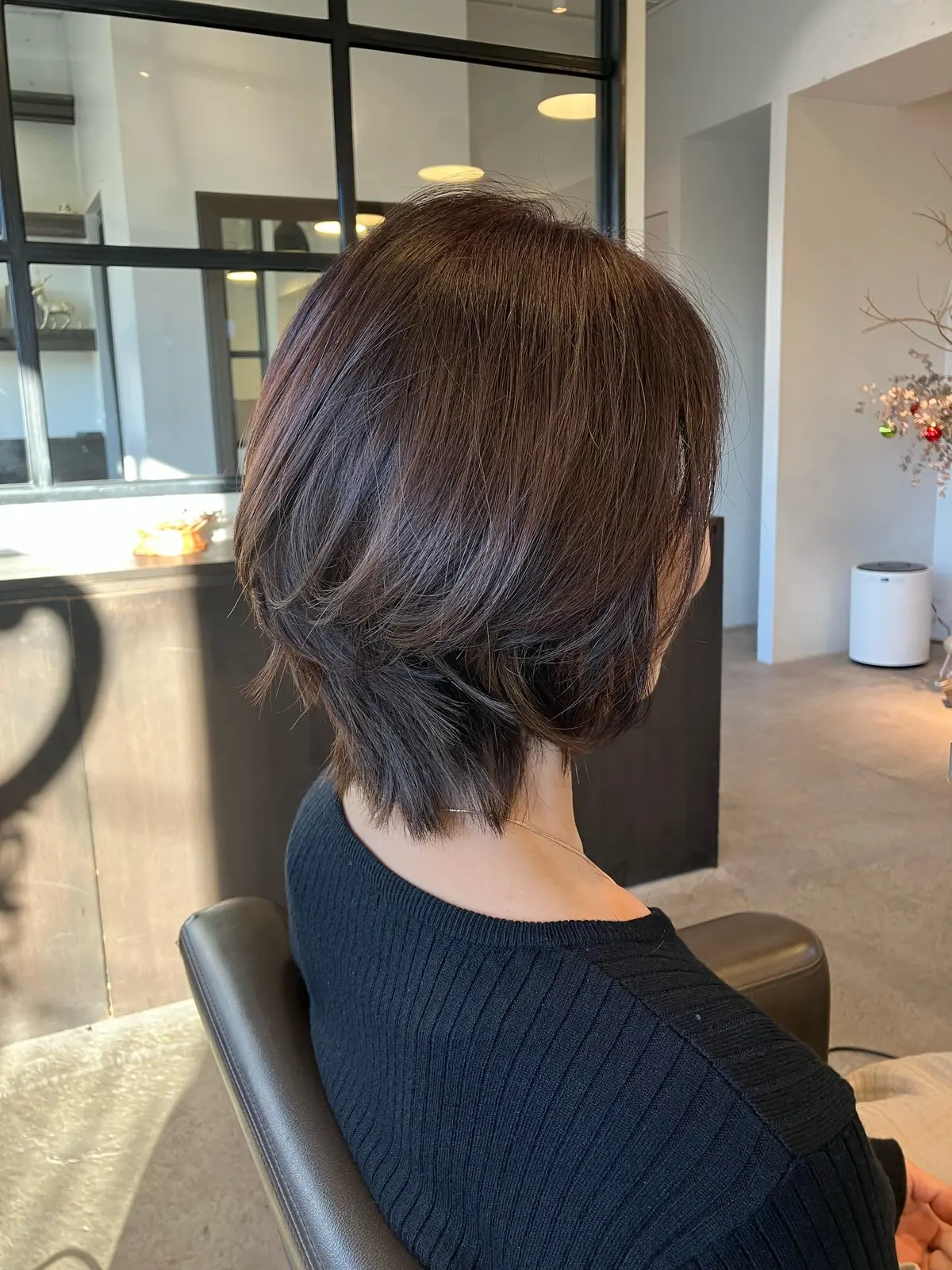 ReFa リファ　ドライヤー　ReFa BEAUTECH RESETTER  リファビューテックリセッター　eclat  jマダム jマダムのおしゃれ　ショート　ショートヘア　ボブヘア　レイヤーヘア ミディアムショート　ソワレドゥエクラ