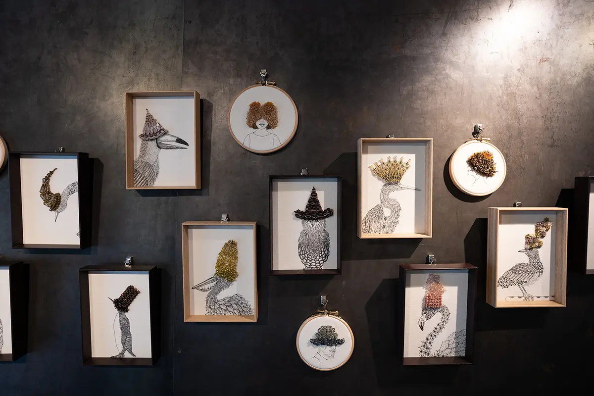 絵画のような刺繍群