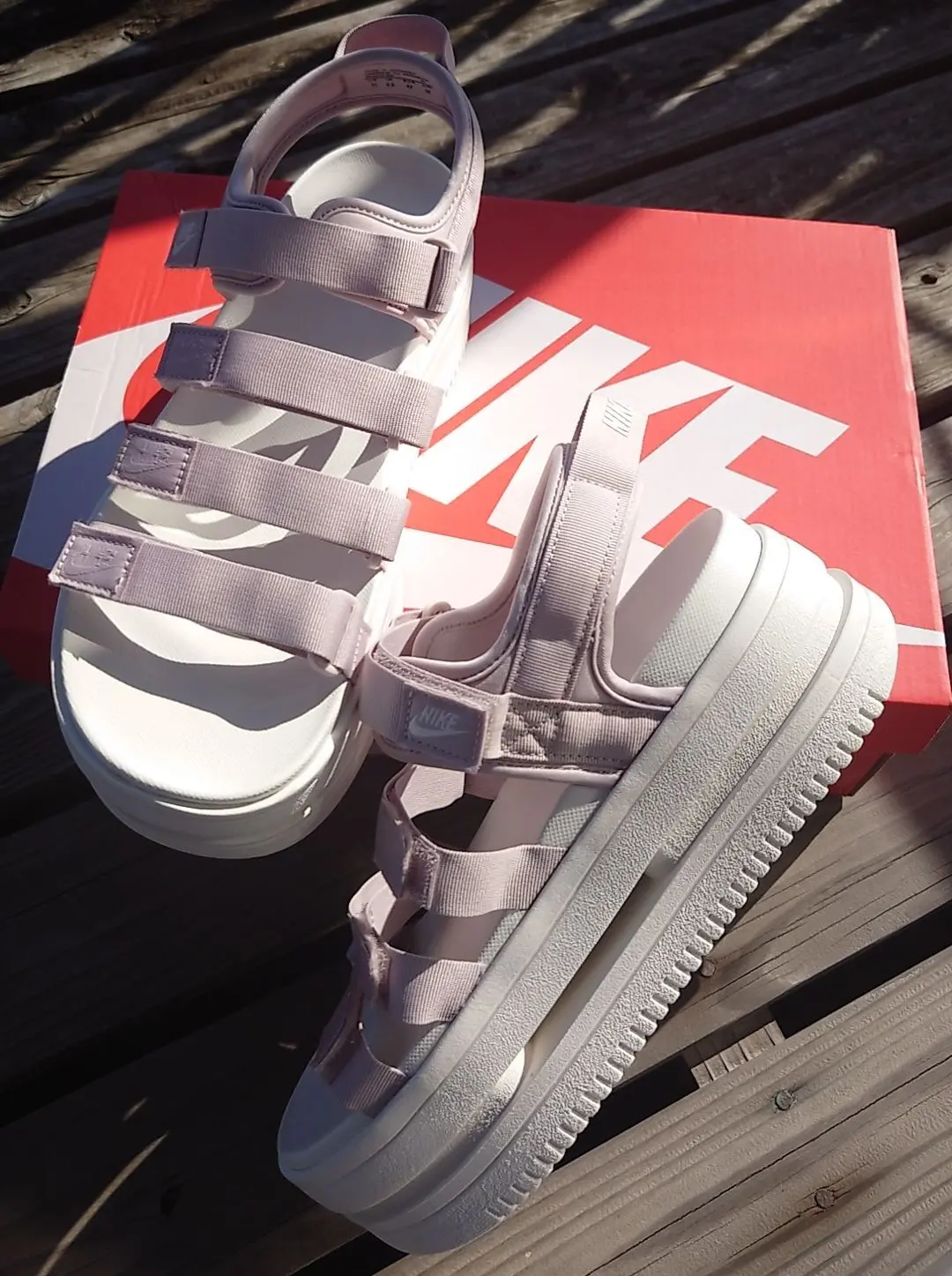 NIKEアイコンクラシック