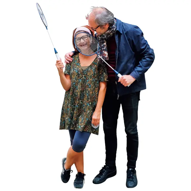 夫妻もバドミントンを楽しんだ