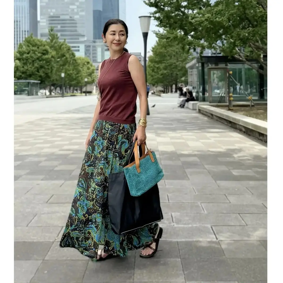 まだ暑い晩夏に“秋の気分”を取り入れたい！50代が選ぶ「ブラウン」アイテム5選