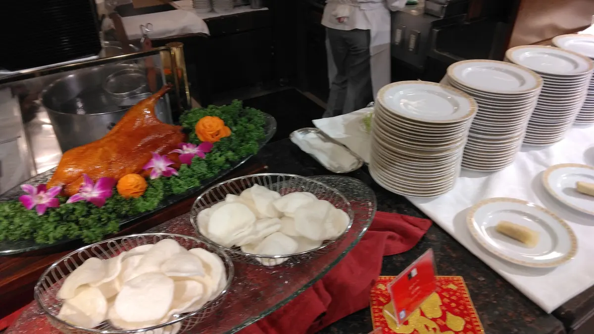 日本で初めて「バイキング」というスタイルの画像_8