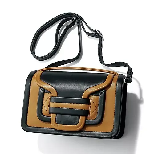 キャッチーなデザインでおしゃれが華やぐ！の画像_2