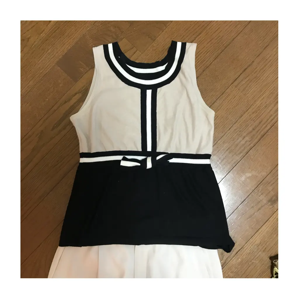 ブラック、ベージュできれい目コーデの画像_1