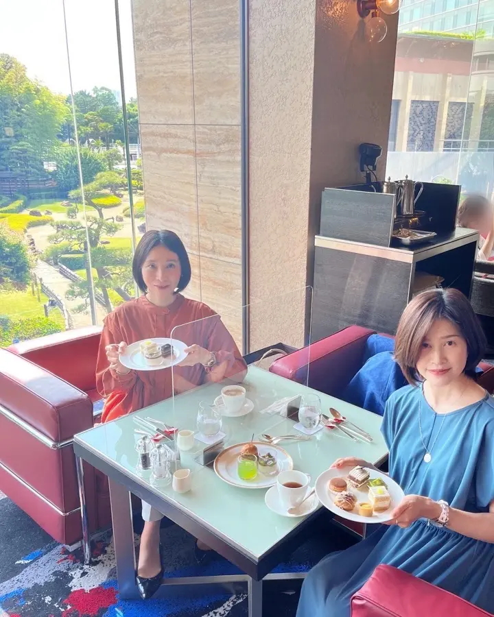 jマダム友人とスイーツビュッフェ