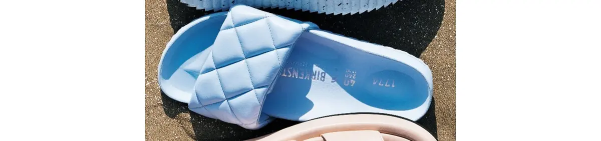 靴（2.5）￥56,100／ビルケンシュトック・ジャパンカスタマーサービス（ビルケンシュトック 1774）