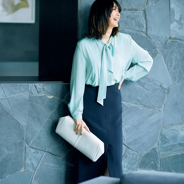 女性らしさの中に さわやかさが漂う、 端正なセージグリーン