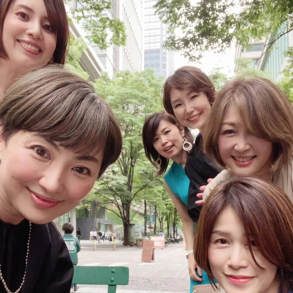 丸の内仲通り、歩行者天国、チームＪマダム