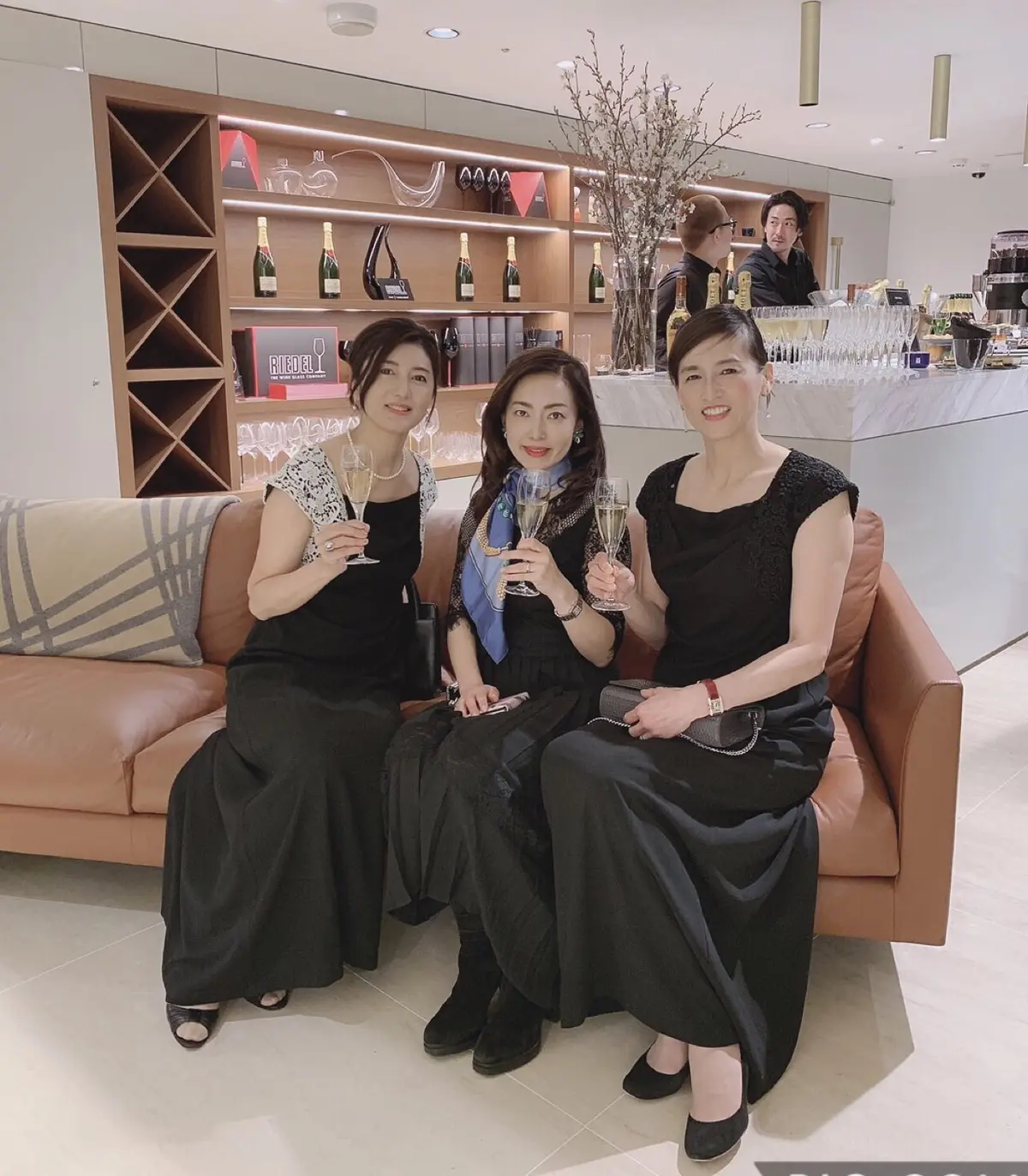 ASTON MARTINのパーティーへ✨の画像_3