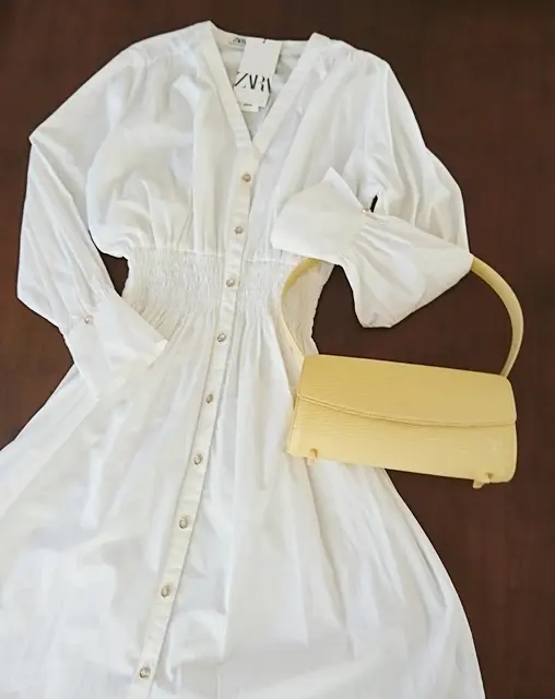 ZARA白ワンピース＆イエローバッグ
