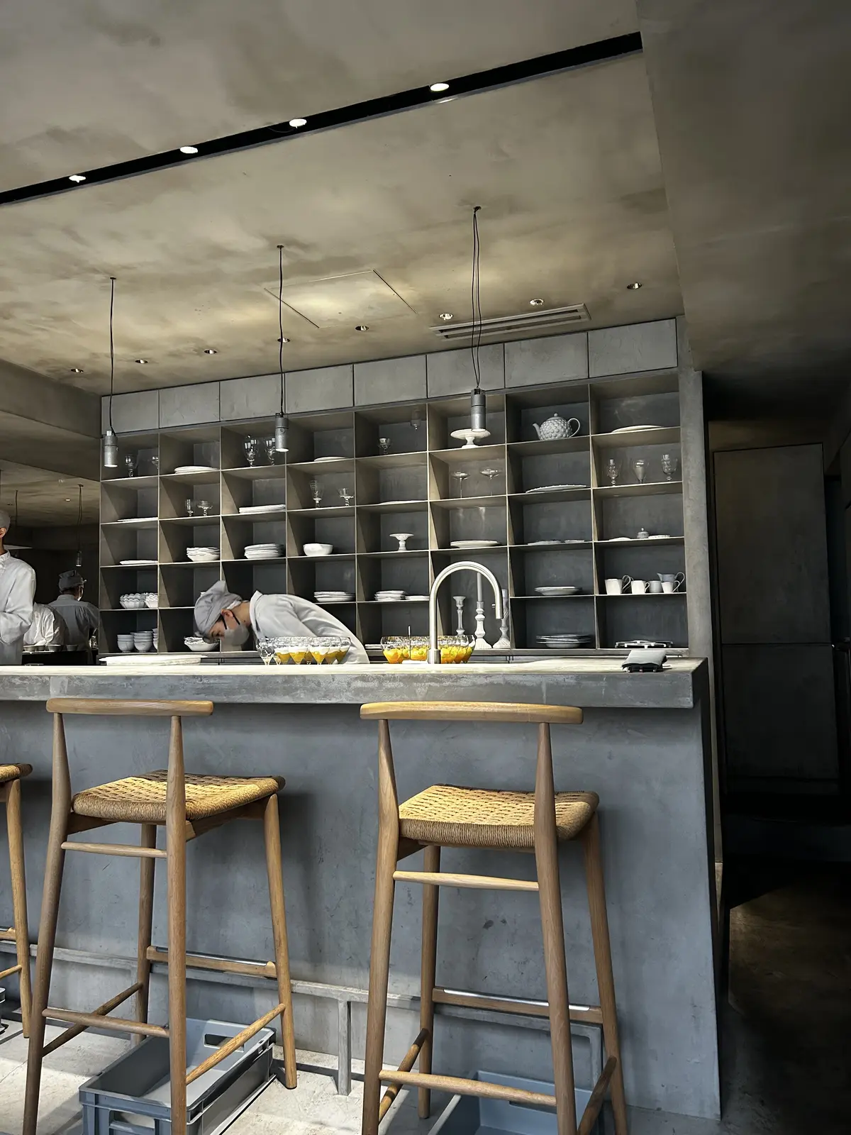 アサコイワヤナギ店内