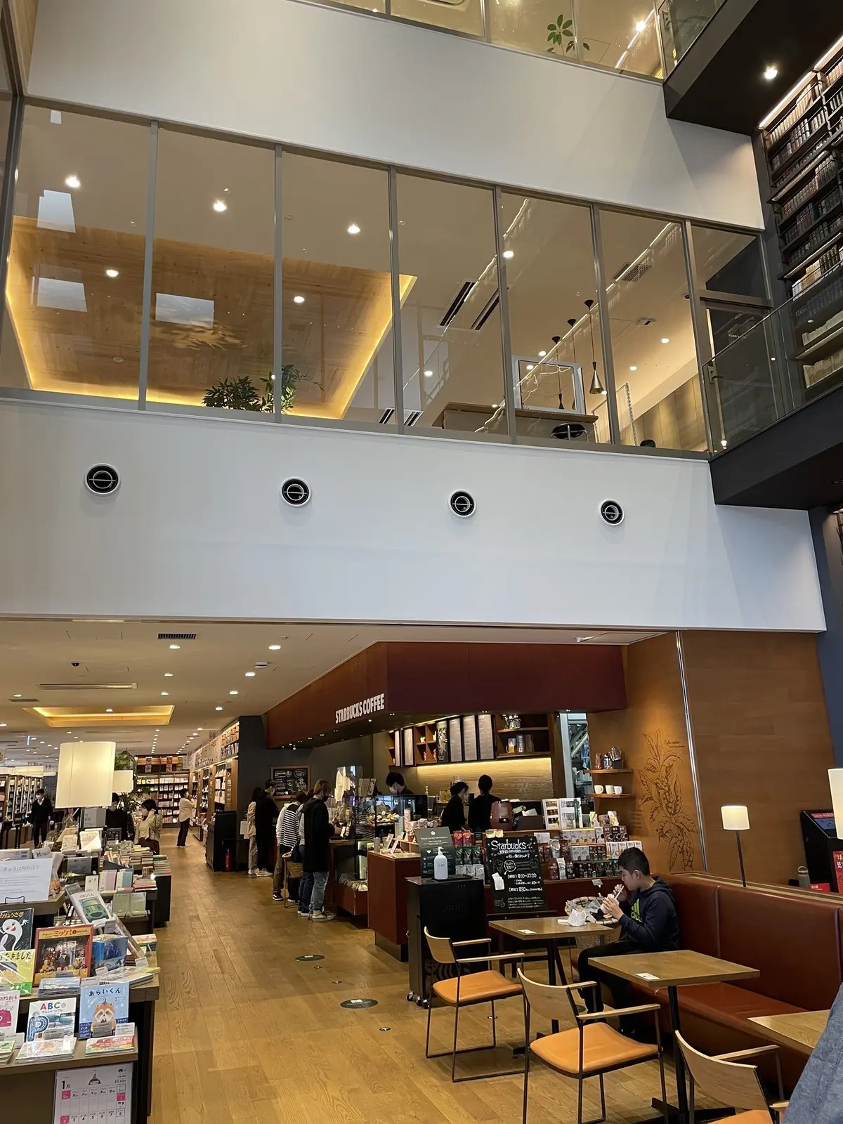 「服映えボブ」にヘアチェンジして、プチプの画像_5