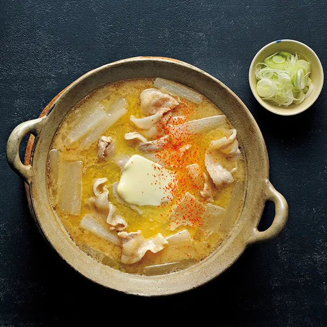 大根と豚バラの白味噌鍋