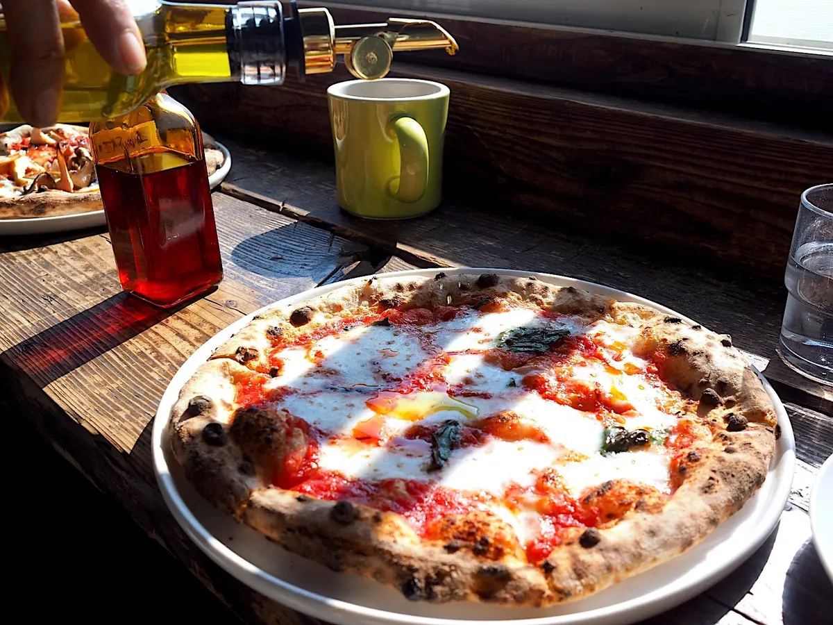 ピッツェリア・オーシャン/マルゲリータ(1300円)