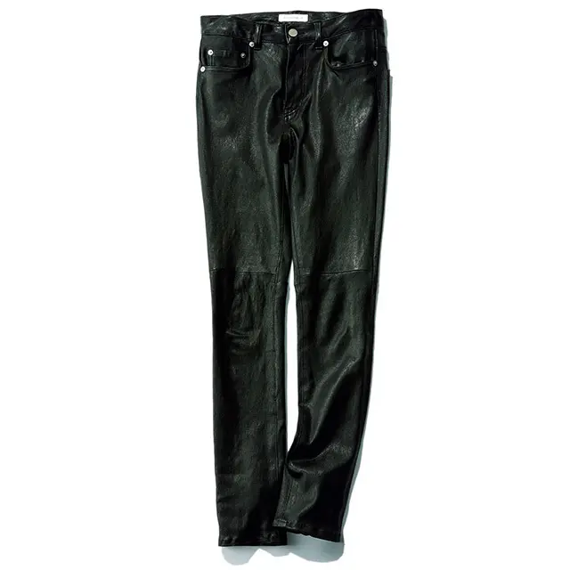 マディソンブルーのレザーパンツ