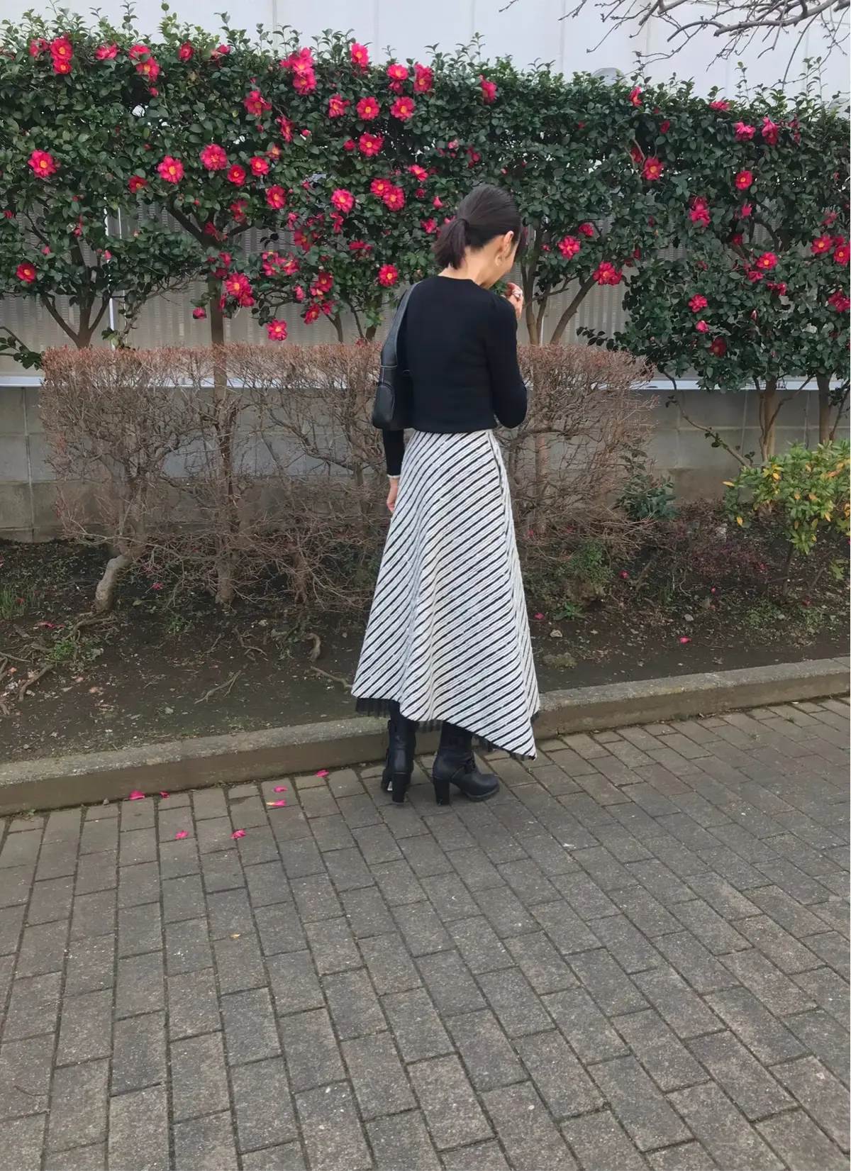 モノトーンコーデにメリハリをつけてくれるの画像_3