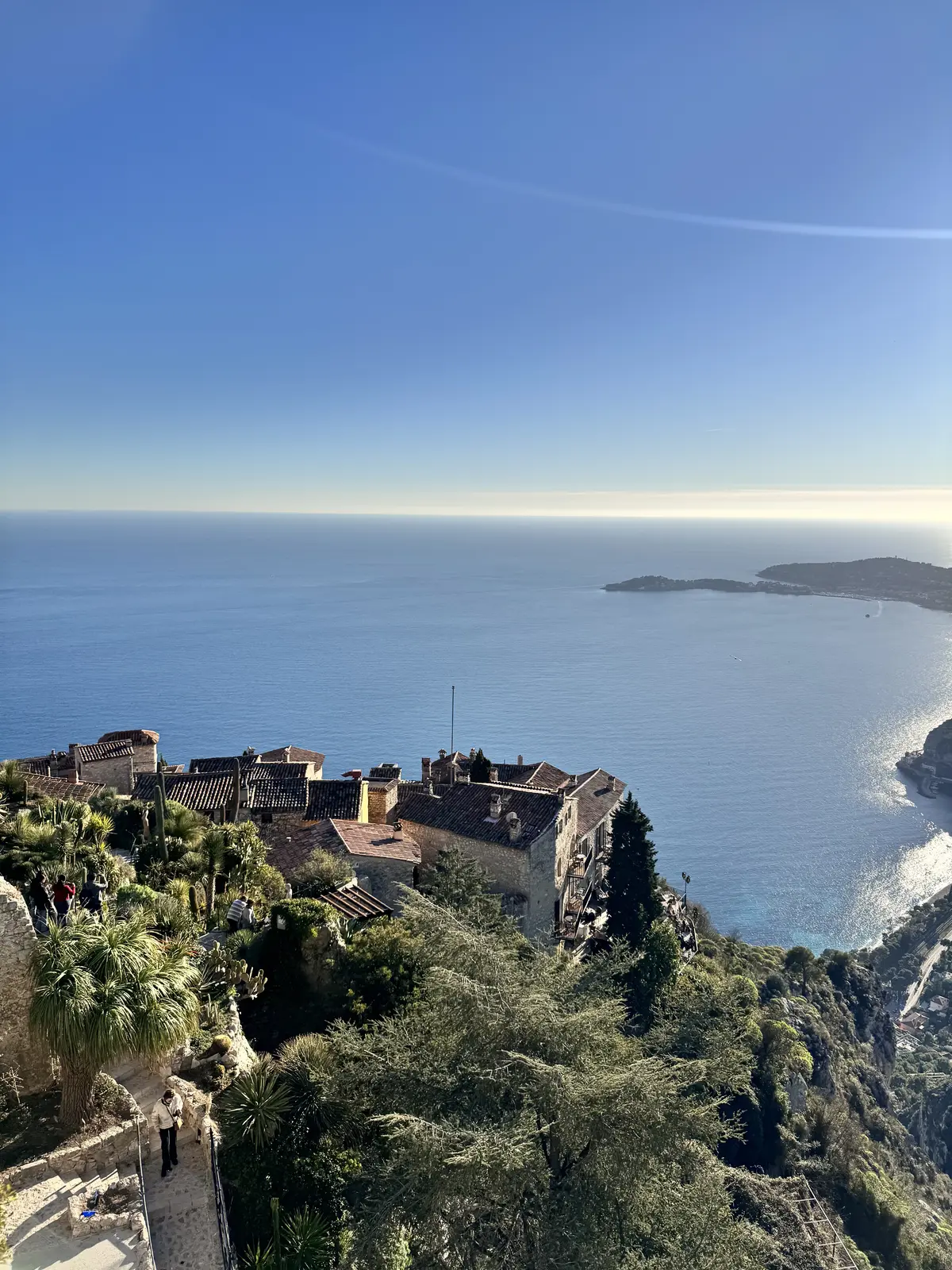 動きやすさと上品さを叶える旅先ランチコーの画像_4