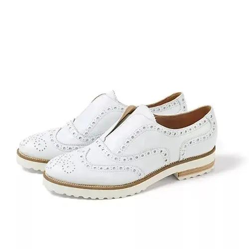 【50代 週末コーデ】上品アノラックで花の画像_6