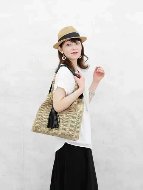 帽子をプラスして、バッグを替えました