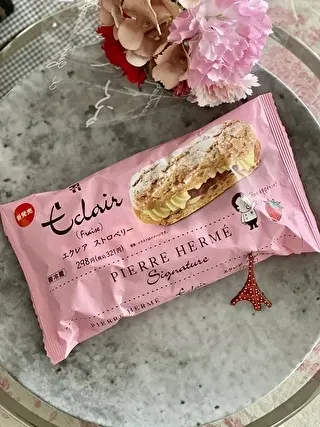 ピエールエルメとセブンのコラボスイーツ