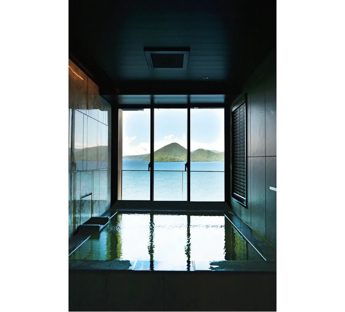 北海道・洞爺「BOUROU LAKE TOYA」　50代　ひとり旅　おすすめ　宿　お風呂の写真