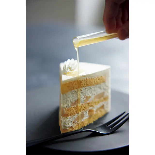 桃とジャスミンティーのシ ョートケーキ¥840。