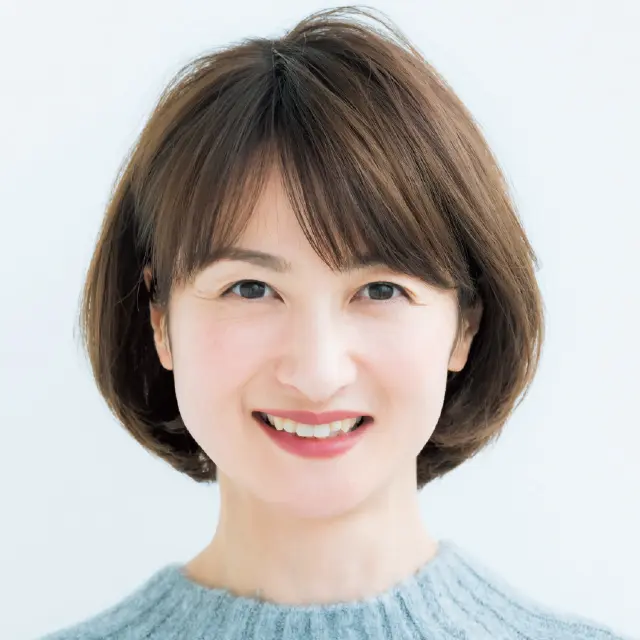 おろし前髪の4:6分けのスタイル