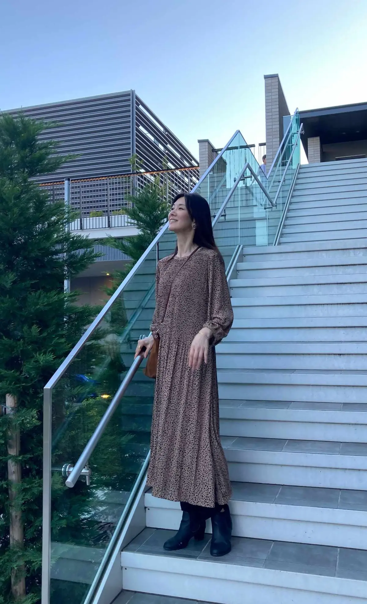 秋らしい柄ワンピの画像_3