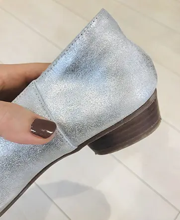 ヒール2.5cm。ペンタンコに近い