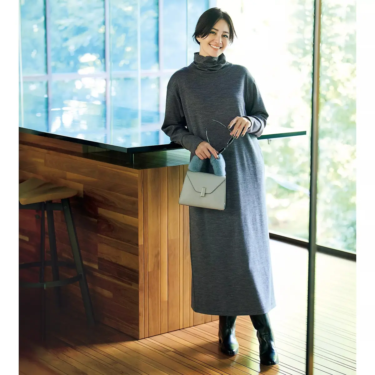 “上質素材”と“シルエットの美しさ”にこの画像_1