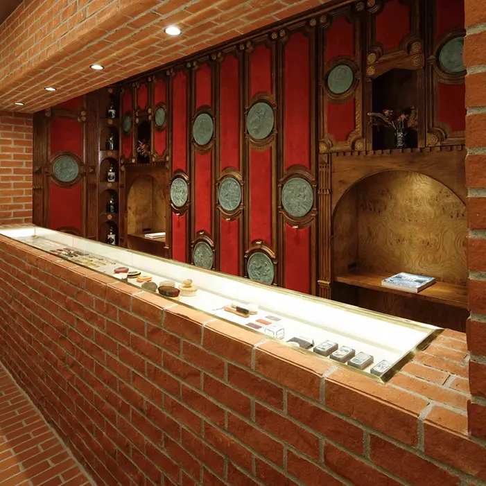 オフィシーヌ・ユニヴェルセル・ビュリーの新ショップが青山・表参道エリアにオープン！