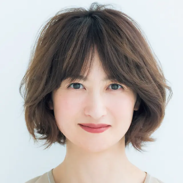 おろし前髪のセンター分けのスタイル