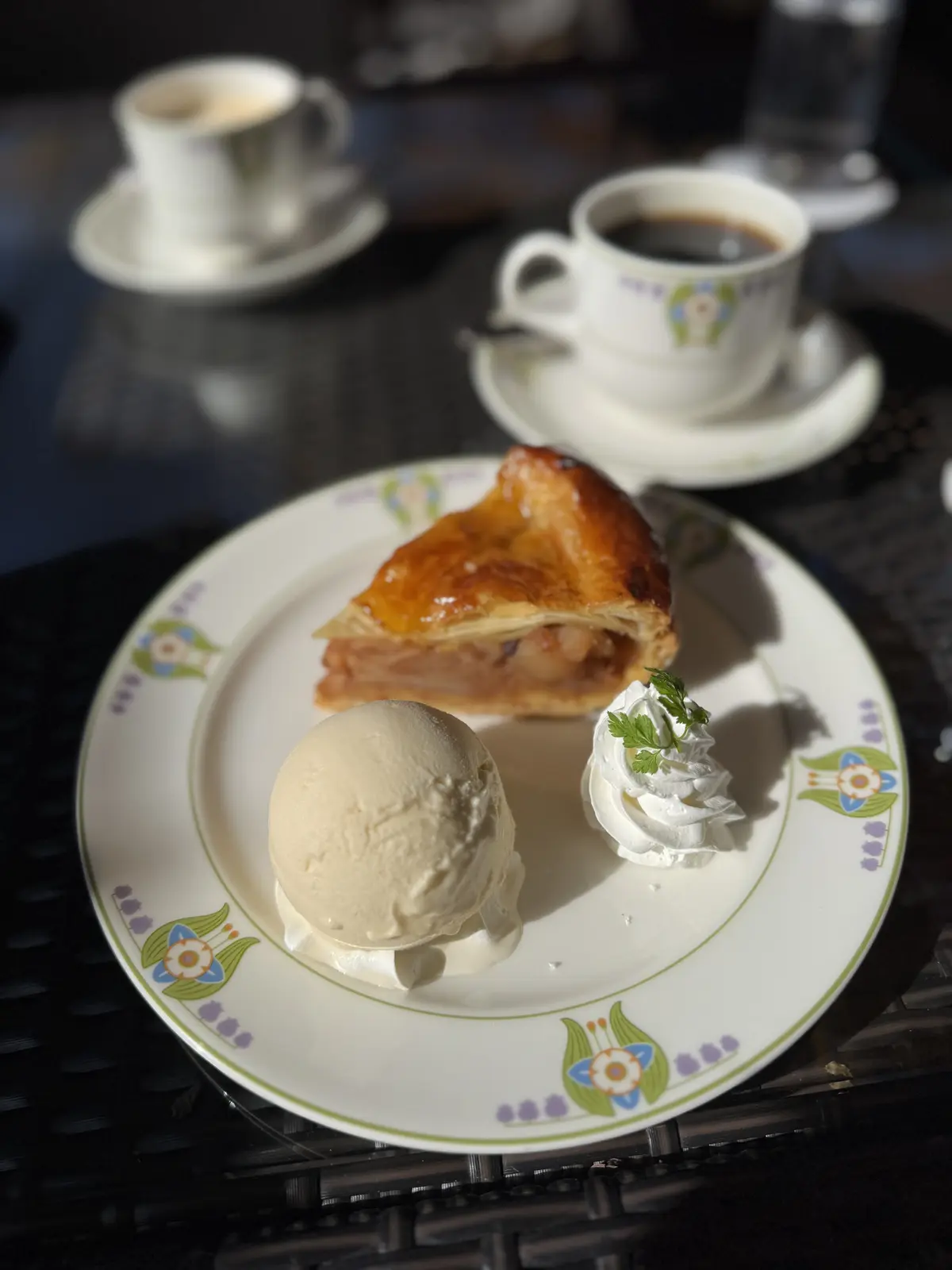 万平ホテル　アップルパイ