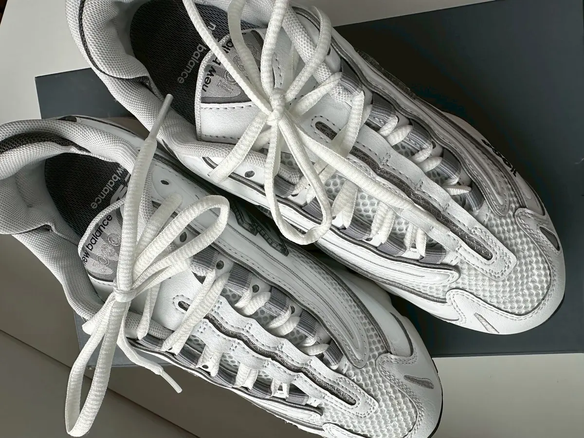 ニューバランス1000