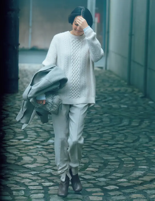 コキュカのパンツコーデのLIZA