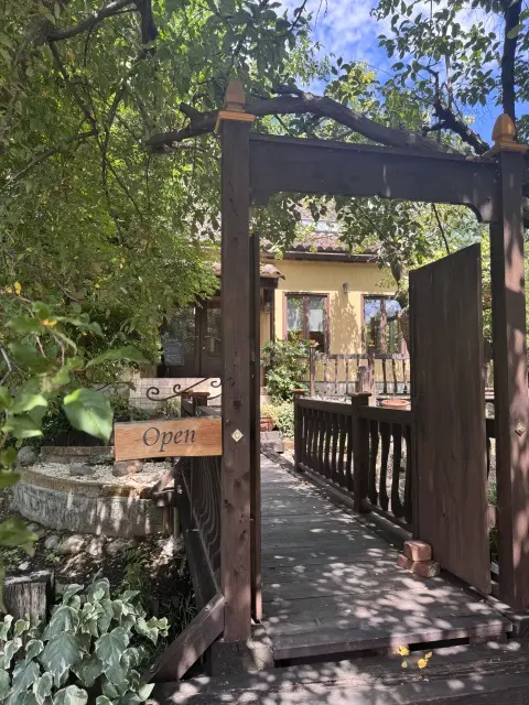 休日ランチは緑に包まれた癒しの空間で体にの画像_2