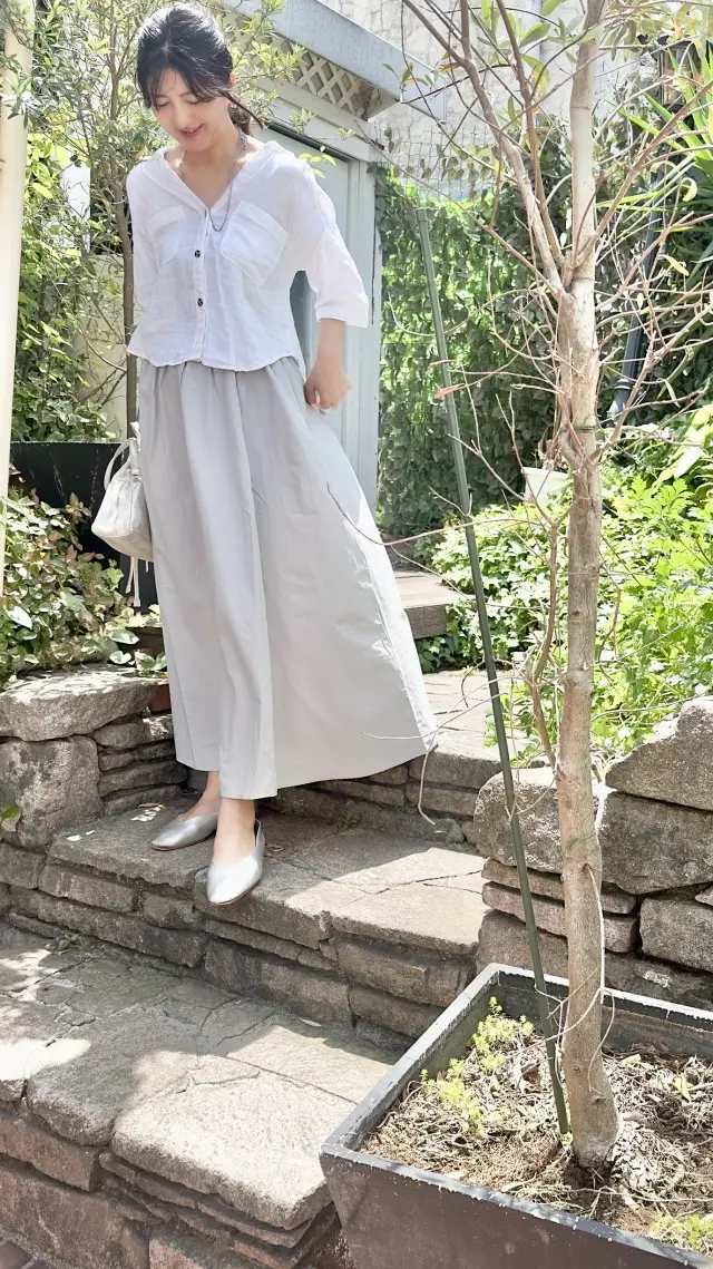 Zara白シャツで原宿でのおしゃれカフェの画像_4