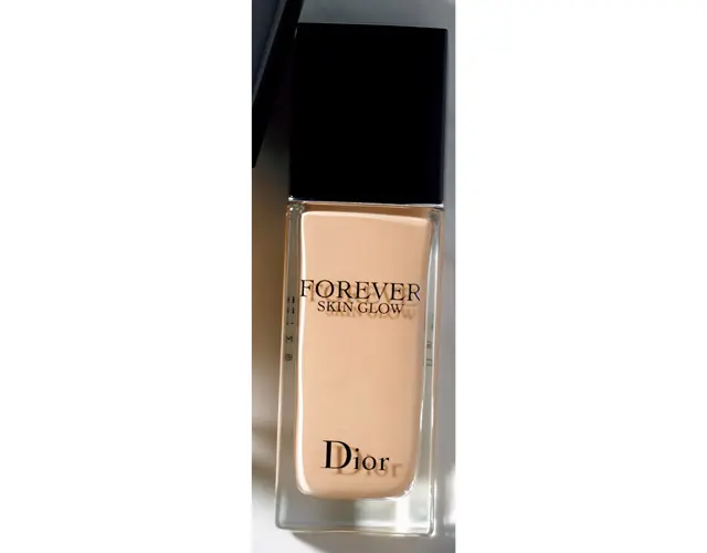 ディオールスキン フォーエヴァーフルイド グロウ SPF20/PA+++