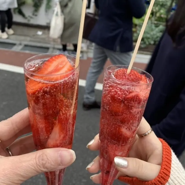 中目黒名物　たっぷりイチゴシャン