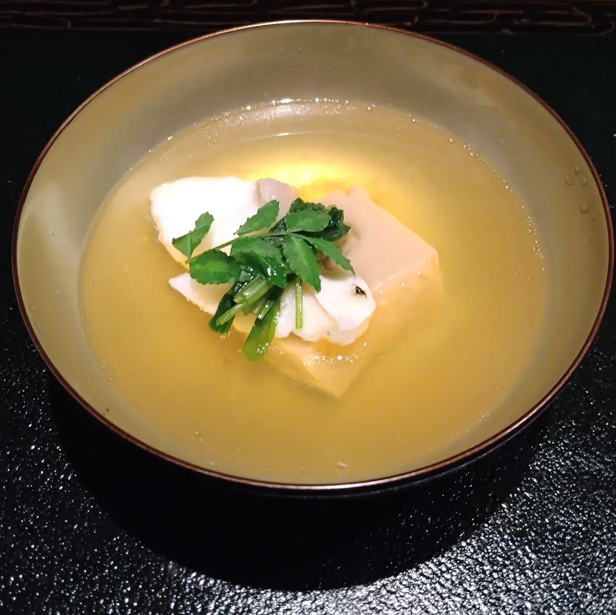 ふふ旧軽井沢　静養の森の紙音