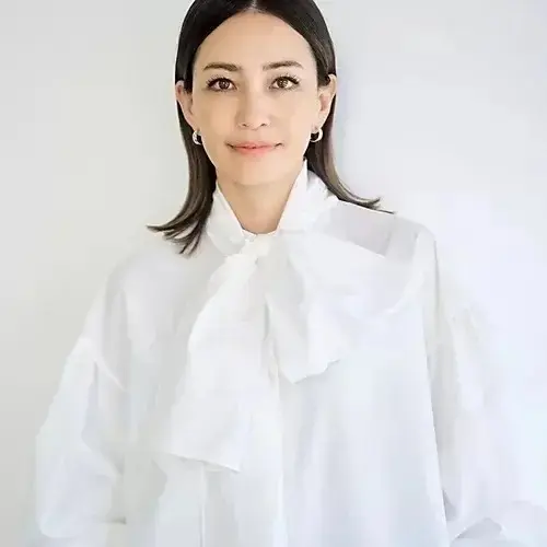 【50代 ファッション】春はこれが着たい！ 即買いトップス15選