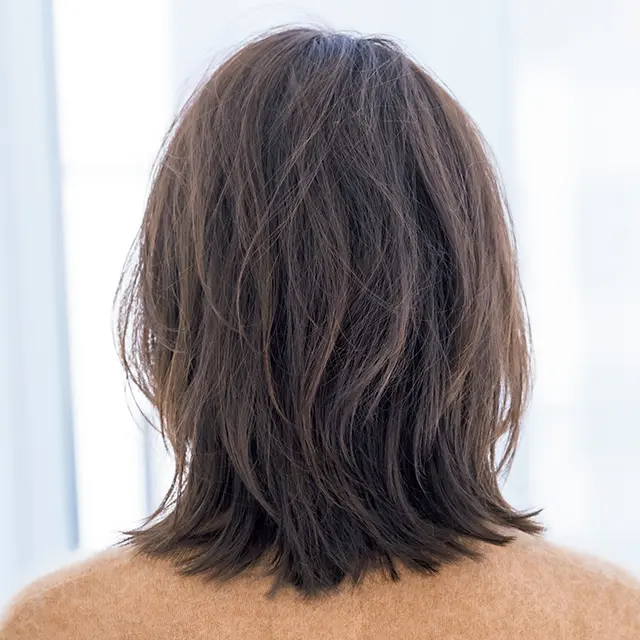 ストレート風ミディアムのバック