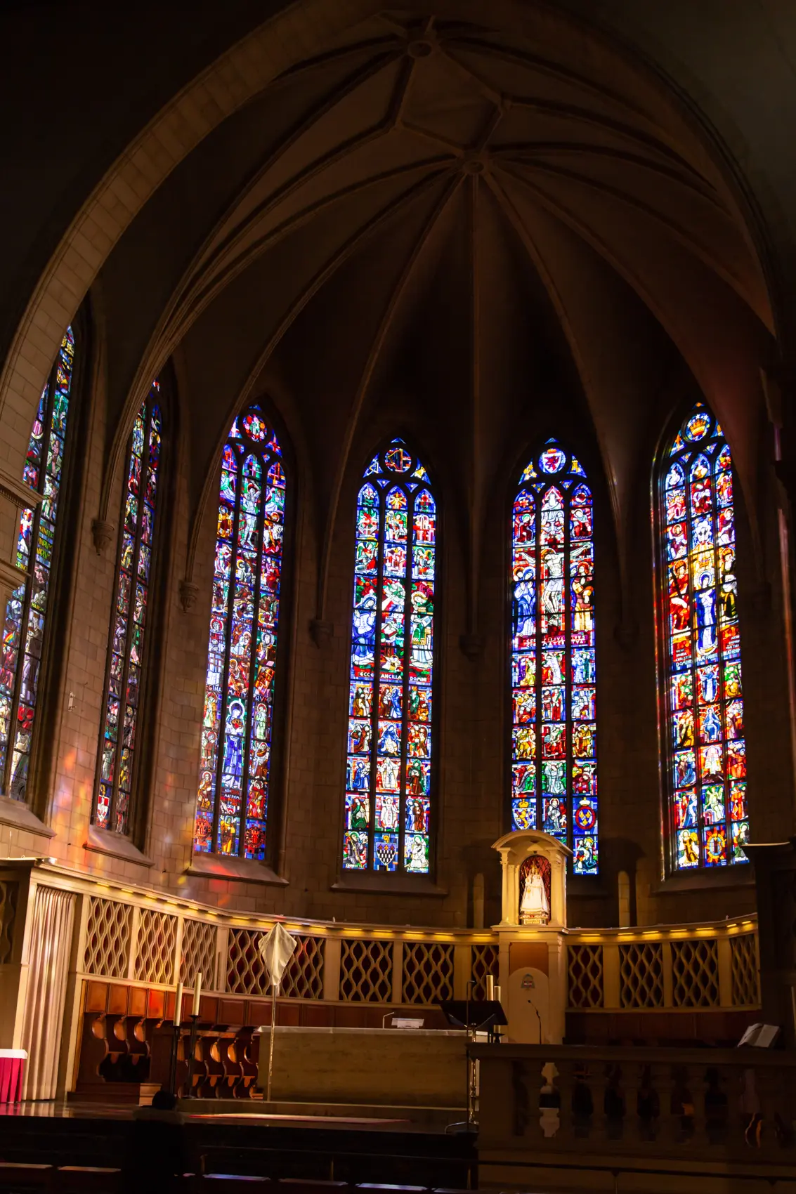 唯一無二の美しさを見せる旧市街と、モダンの画像_6