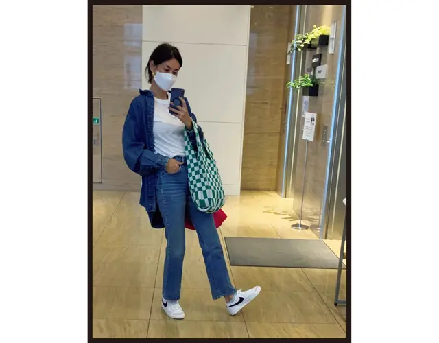 デニムonデニムとスニーカー。カジュアルだけどあかぬけたお気に入りのルック