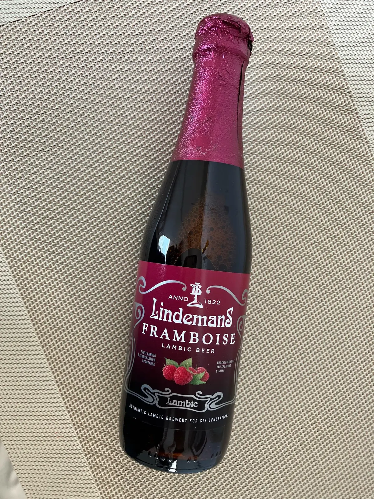 リンデマンス　Lindemans フルーツビール　ビール　ベルギービール　ホームパーティ　jマダム  プレゼント　