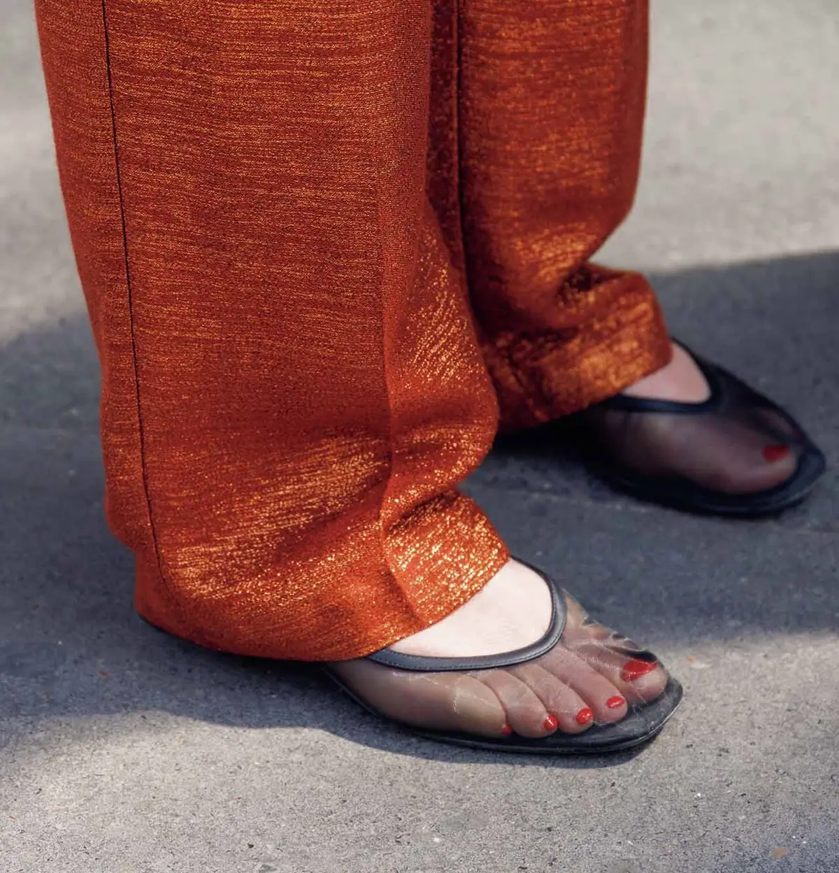 キャロル（シューズデザイナー／パリ）自らのブランドCFM S ouliersのスケルトンメッシュのバレリーナがセンシュアル