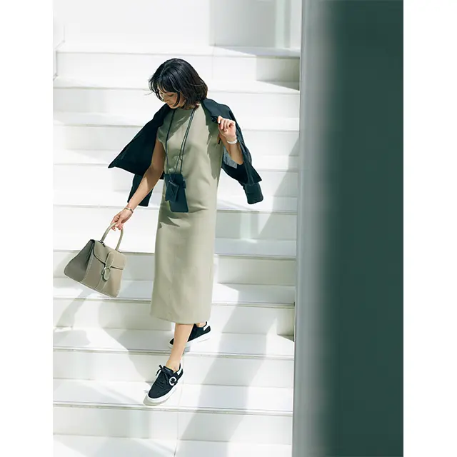 黒スニーカーから始めてみる